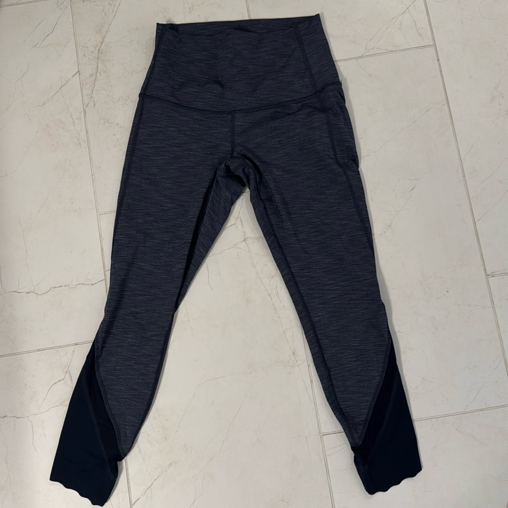 Navy scalloped running tights